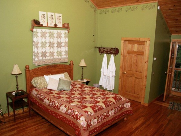 Hocking Hills Cabins, Sweet Seclusion (photo #3)