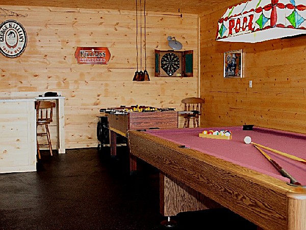 At Boulders Edge, Glacier's Edge Lodge (photo #3)