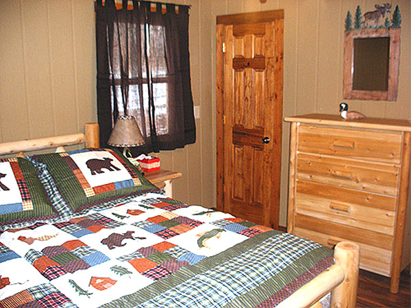 Nature's Pointe, Ridgeview Cabin (photo #4)